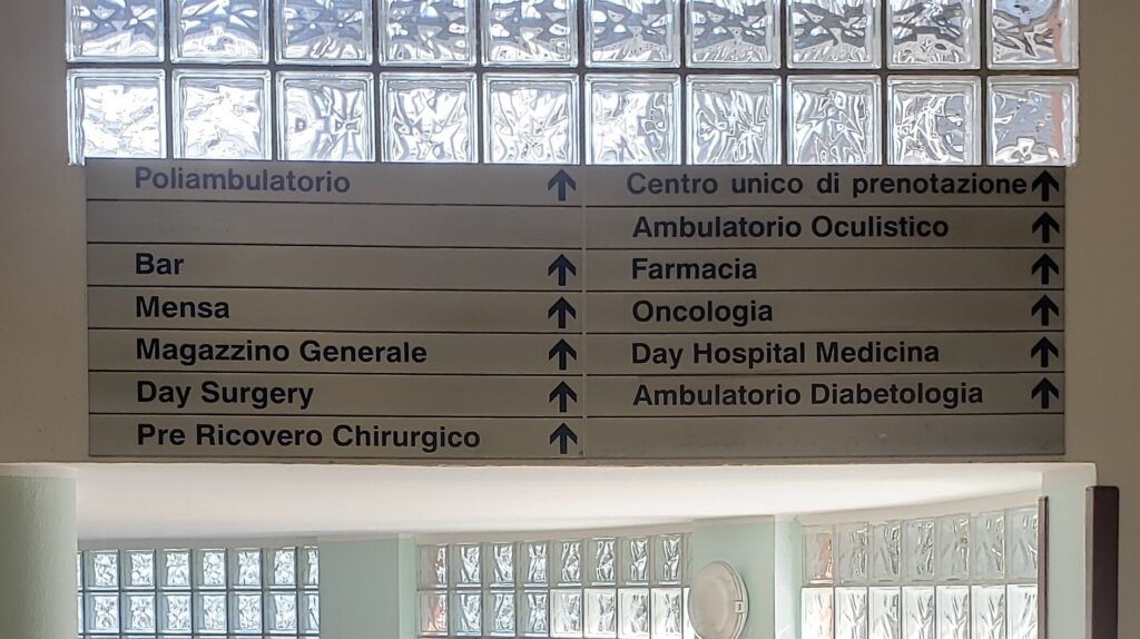 Day surgery ospedale di Tradate cartelli segnaletici